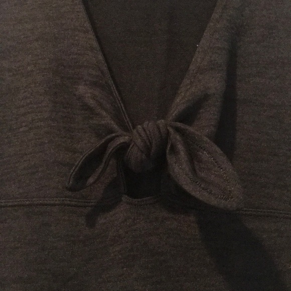 American Eagle top - Picture 2 of 2